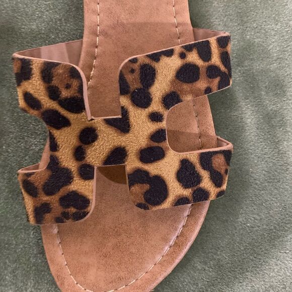 #307 DOLLY MIX H Leopard Sandals - Picture 4 of 6